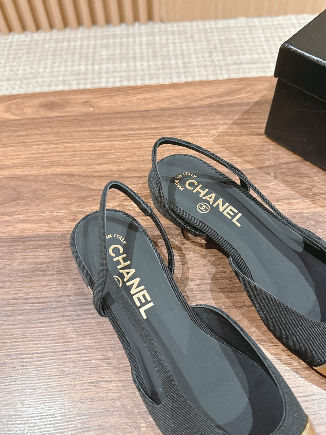UA Ch**el SLINGBACKS FLAT
