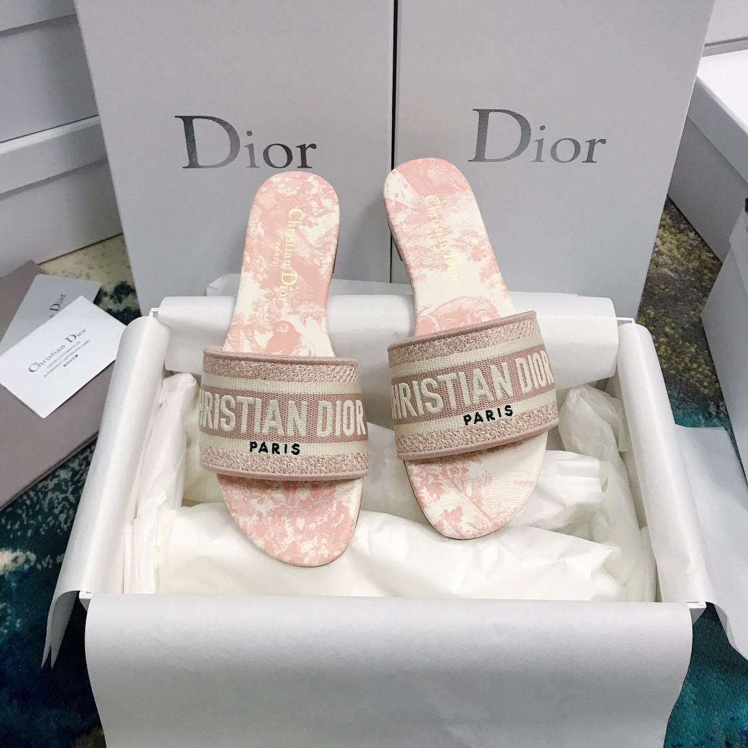 UA D10r Dway Slide