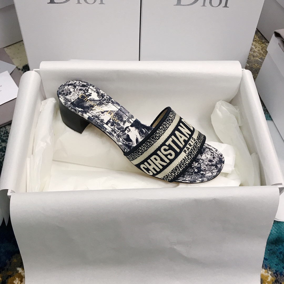 UA D10r Dway Heeled Slide