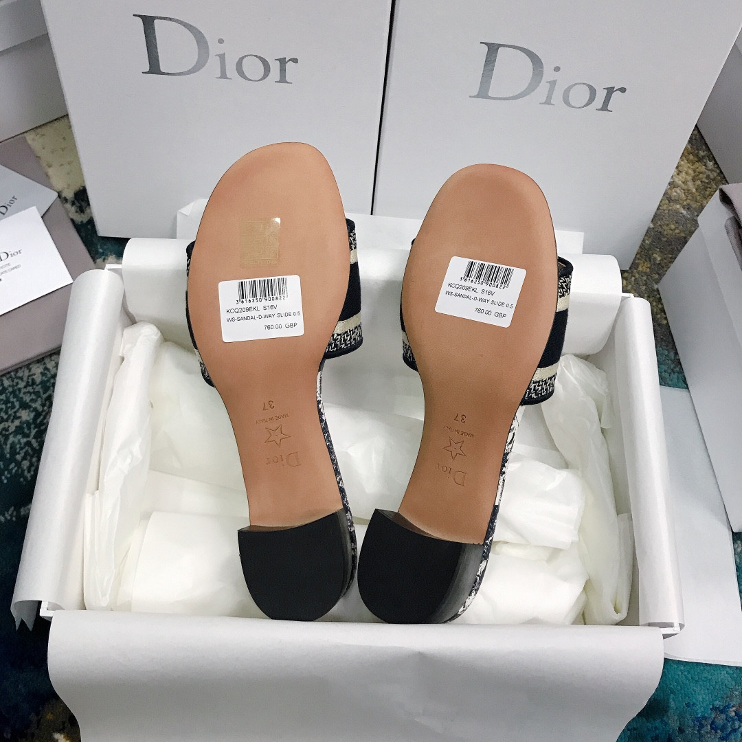 UA D10r Dway Heeled Slide