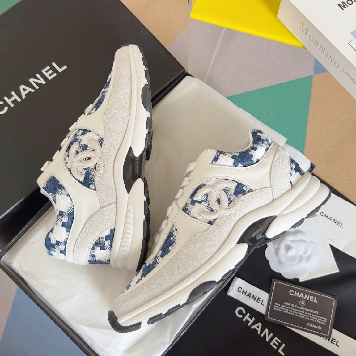 UA Ch**el SNEAKER