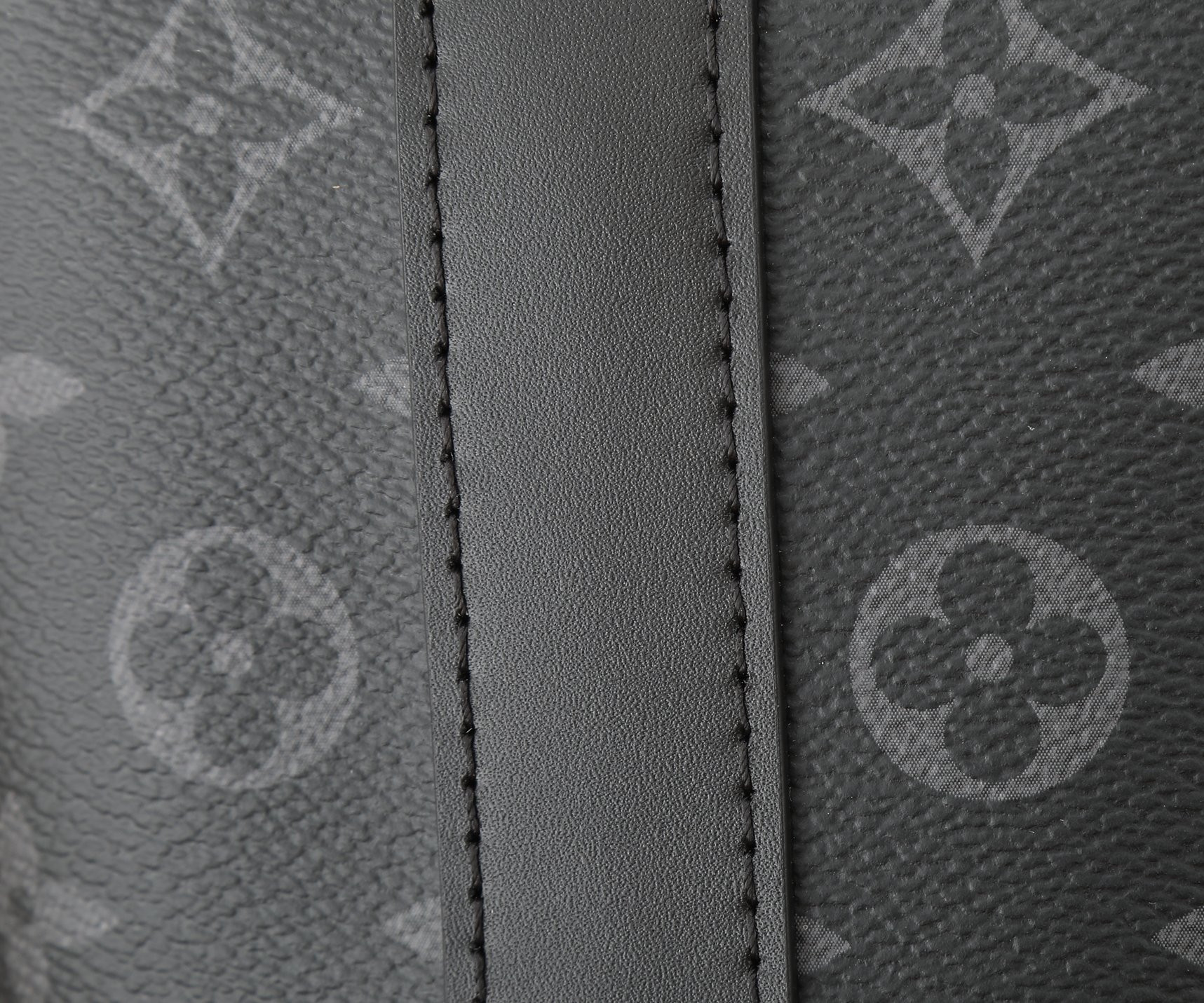 LV Envelope Pouch M11613 12.5x18x8.5CM