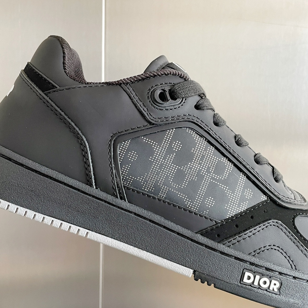 UA D10r B27 Sneaker