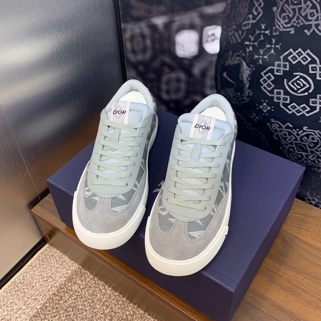 UA D10r B101 Sneaker