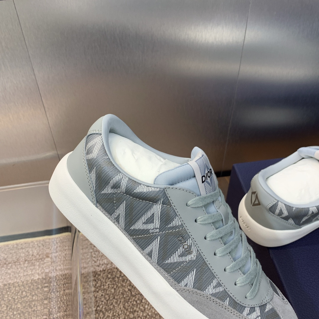 UA D10r B101 Sneaker