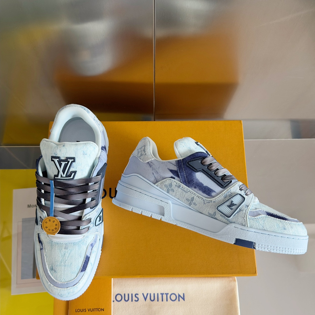 UA LV Trainer Sneaker