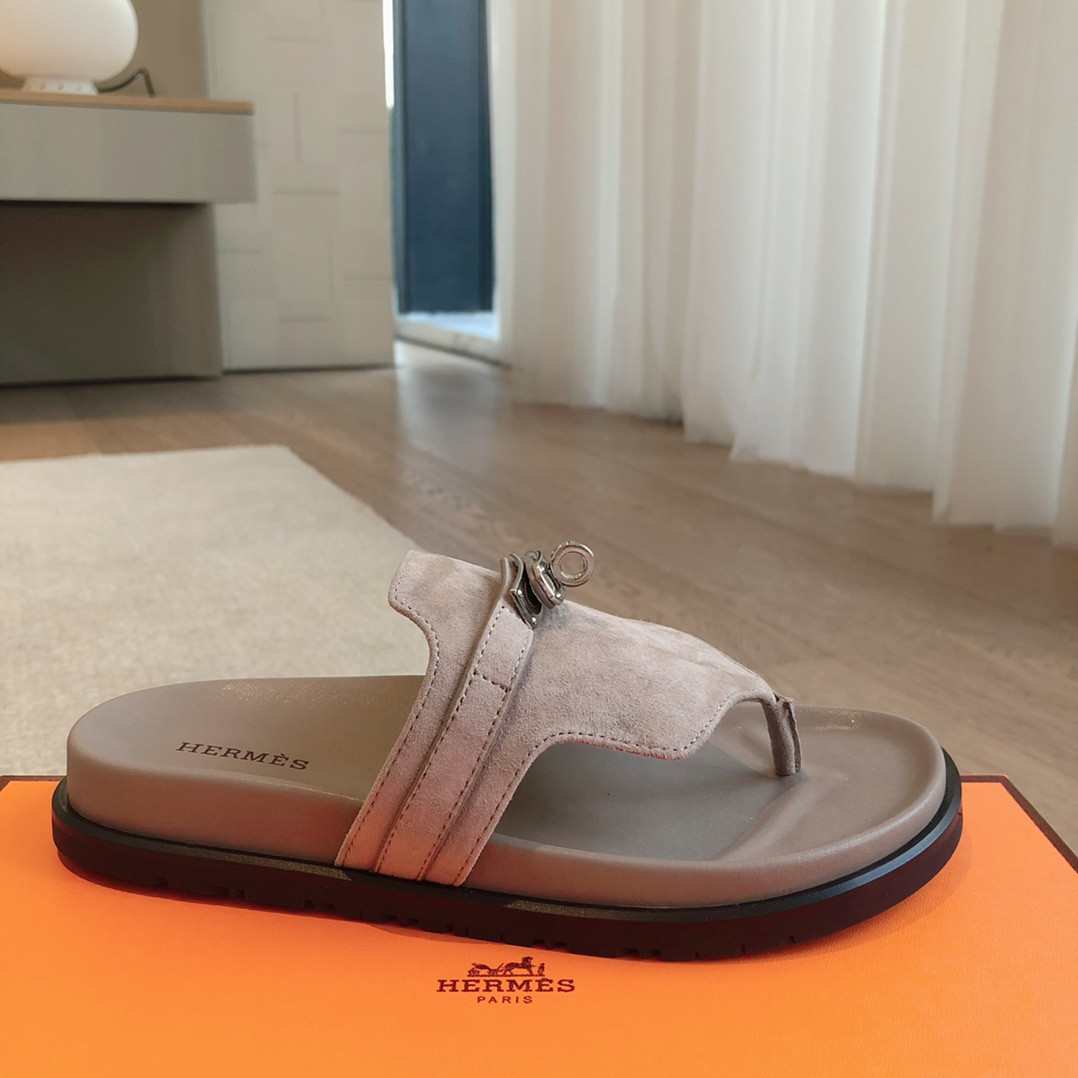 UA H**me5 Empire Sandal