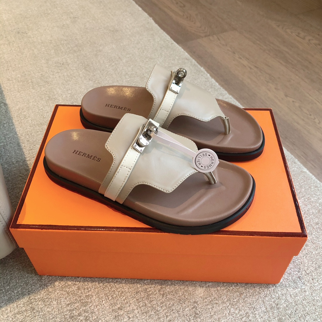 UA H**me5 Empire Sandal