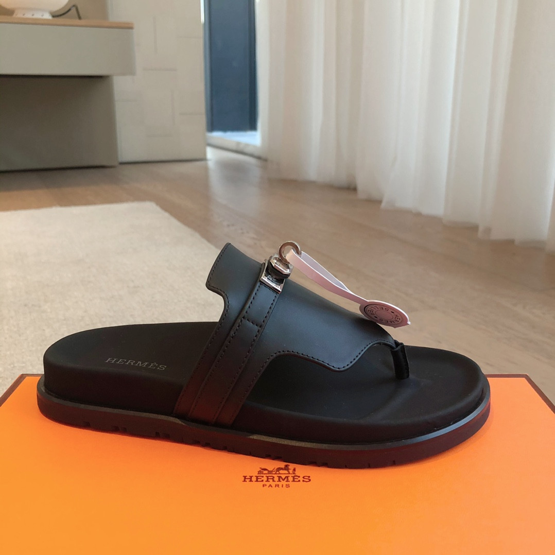 UA H**me5 Empire Sandal