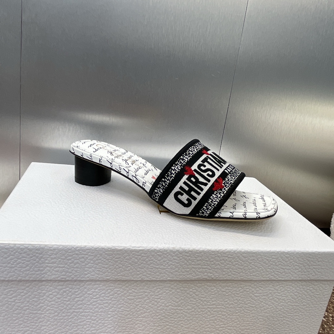 UA D10ramour Dway Heeled Slide