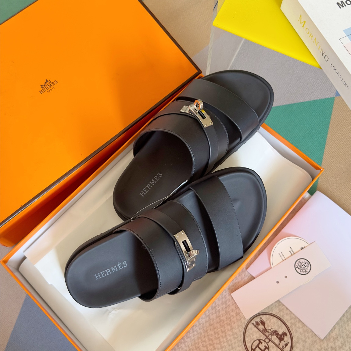 UA H**me5 Jackson sandal