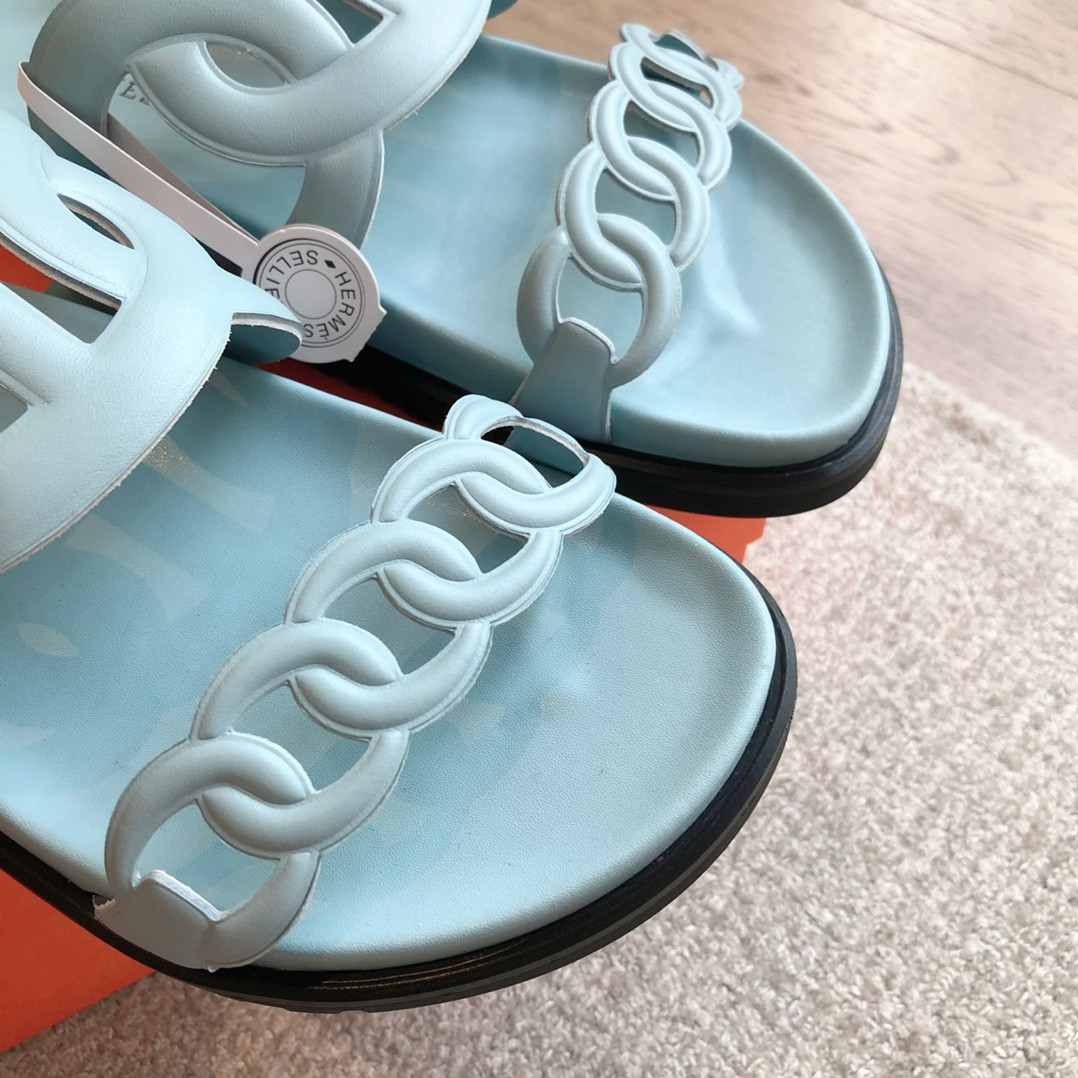 UA H**me5 Extra sandal