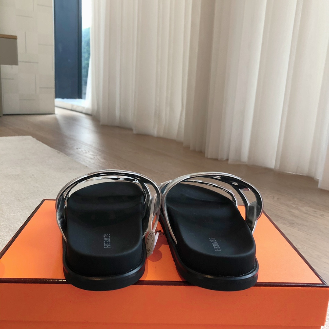 UA H**me5 Extra sandal