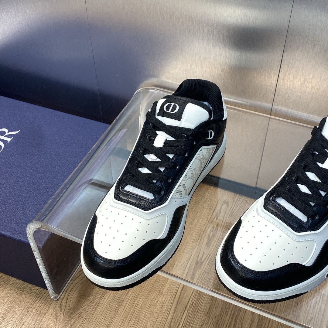 UA D10r B27 Sneaker
