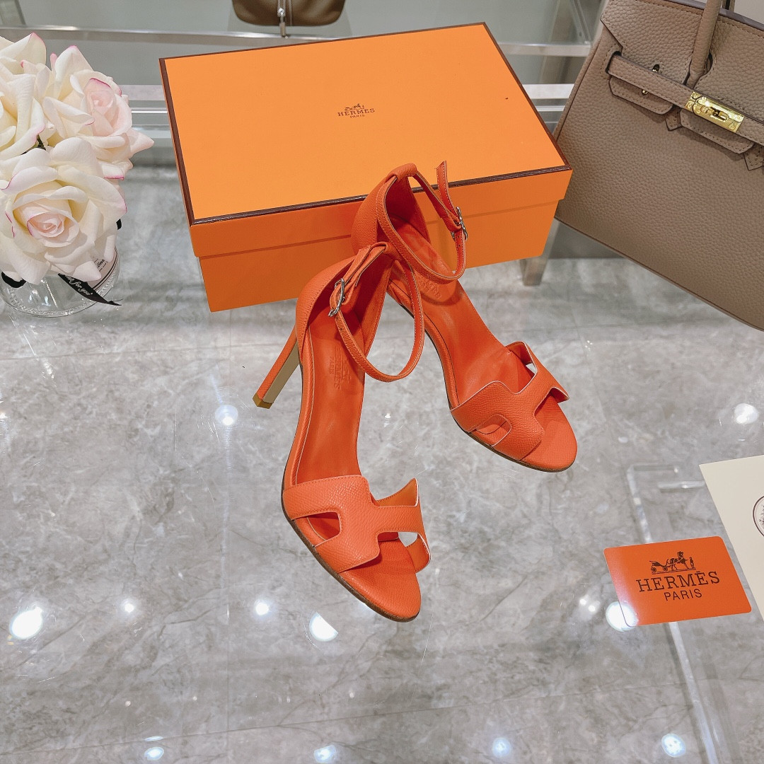 UA H**me5 Heeled Sandal