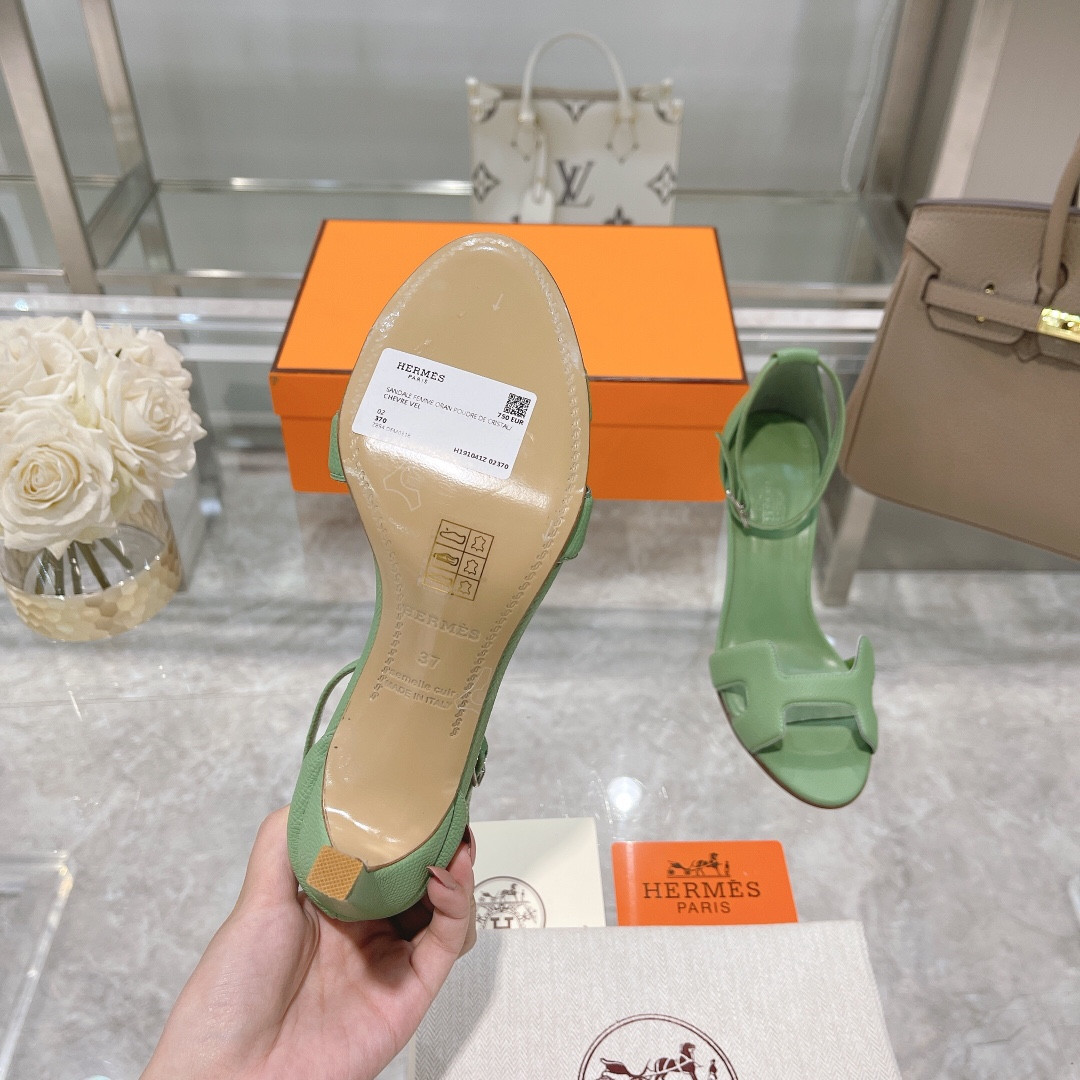 UA H**me5 Heeled Sandal