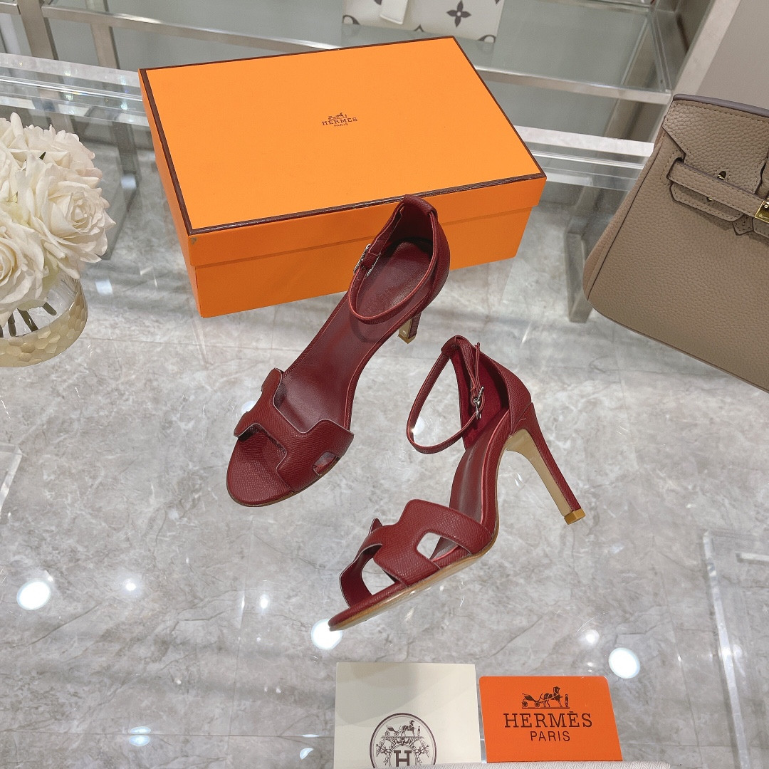 UA H**me5 Heeled Sandal