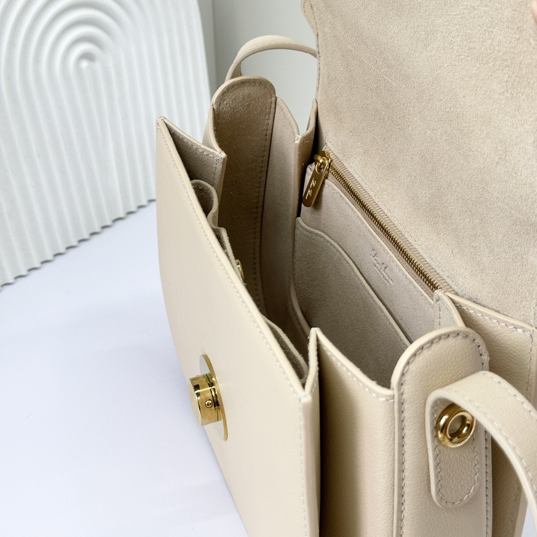 L0r0 P1ana Small Ghiera Bag 23x16x8 cm