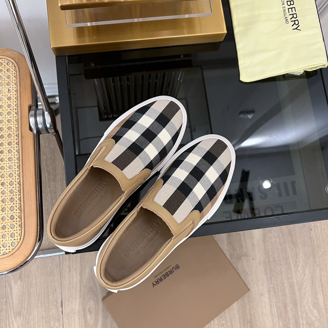 UA Bv*b*rry Slip On Sneakers
