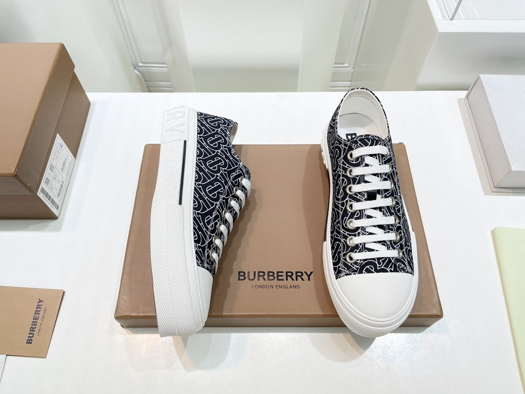 UA Bv*b*rry Sneakers