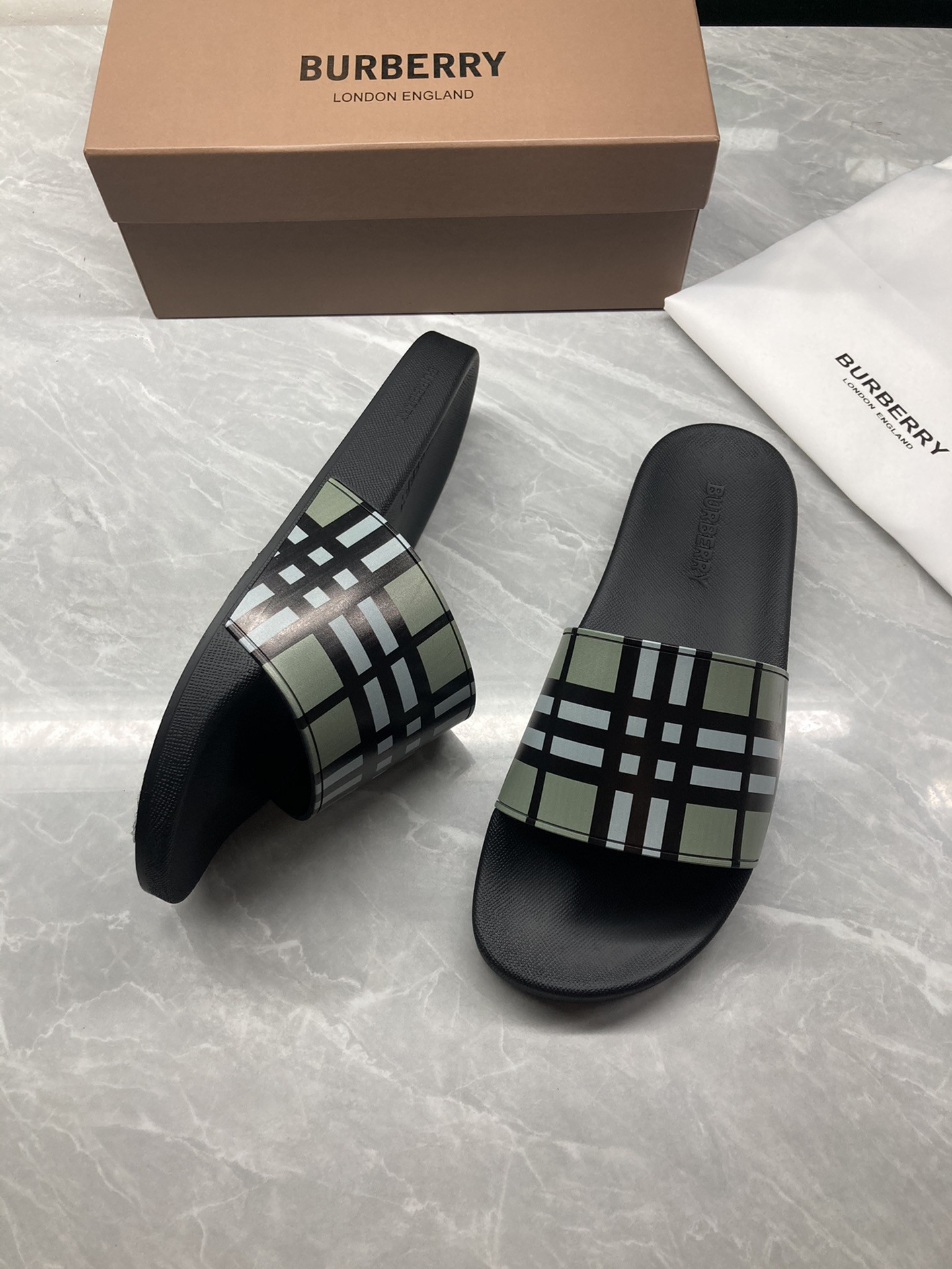 Bv*b*rry Check Slides