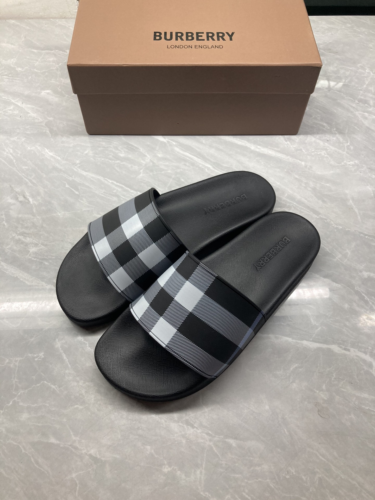 Bv*b*rry Check Slides