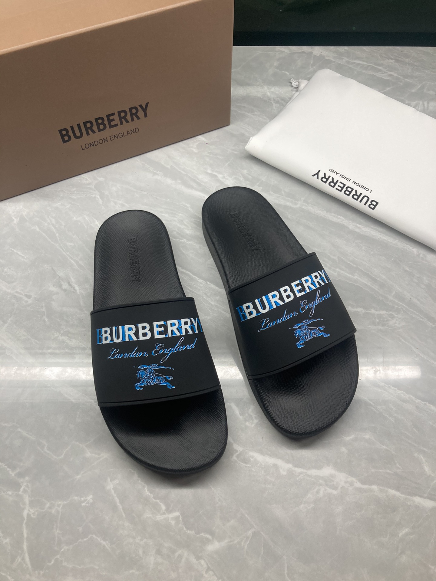 Bv*b*rry Slides