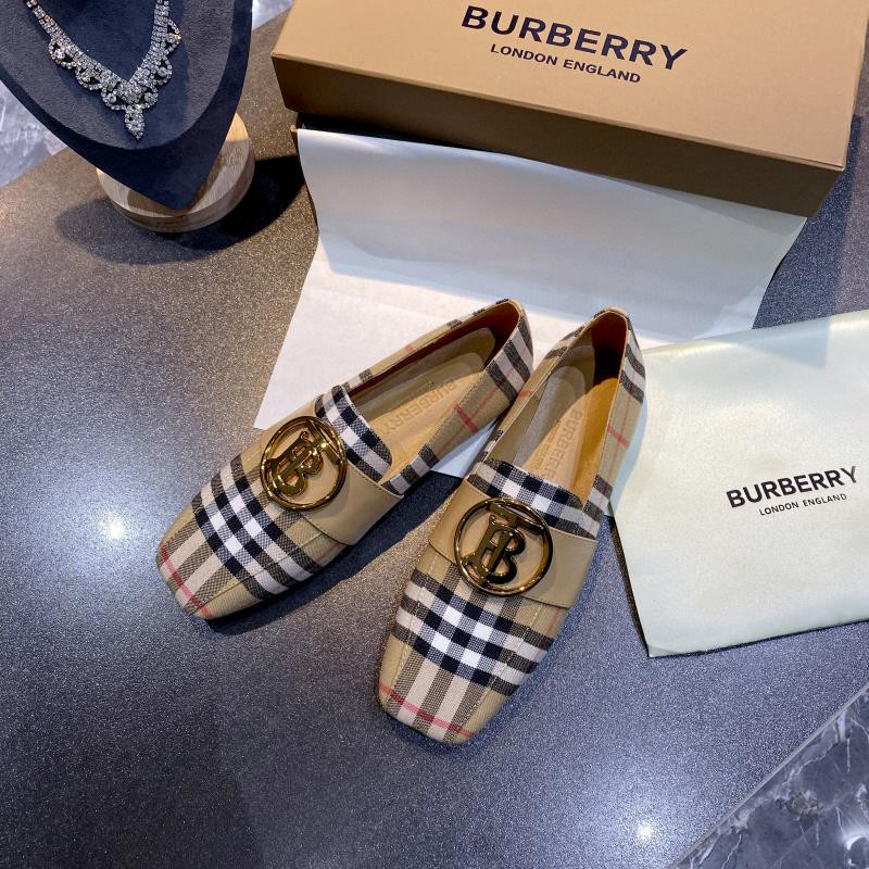 UA Bv*b*rry Check Loafers