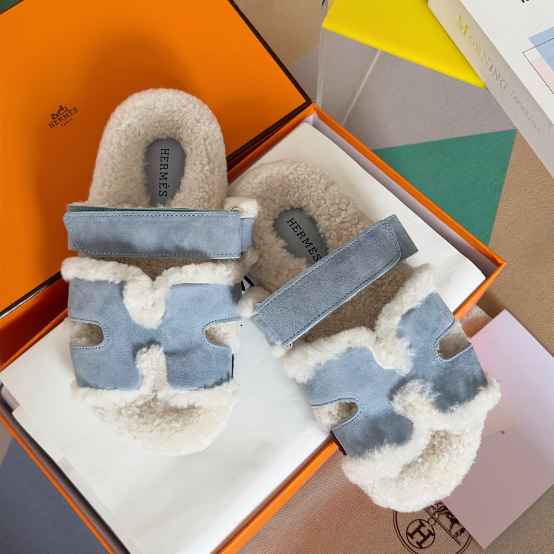 UA H**me5 Chypre sandal