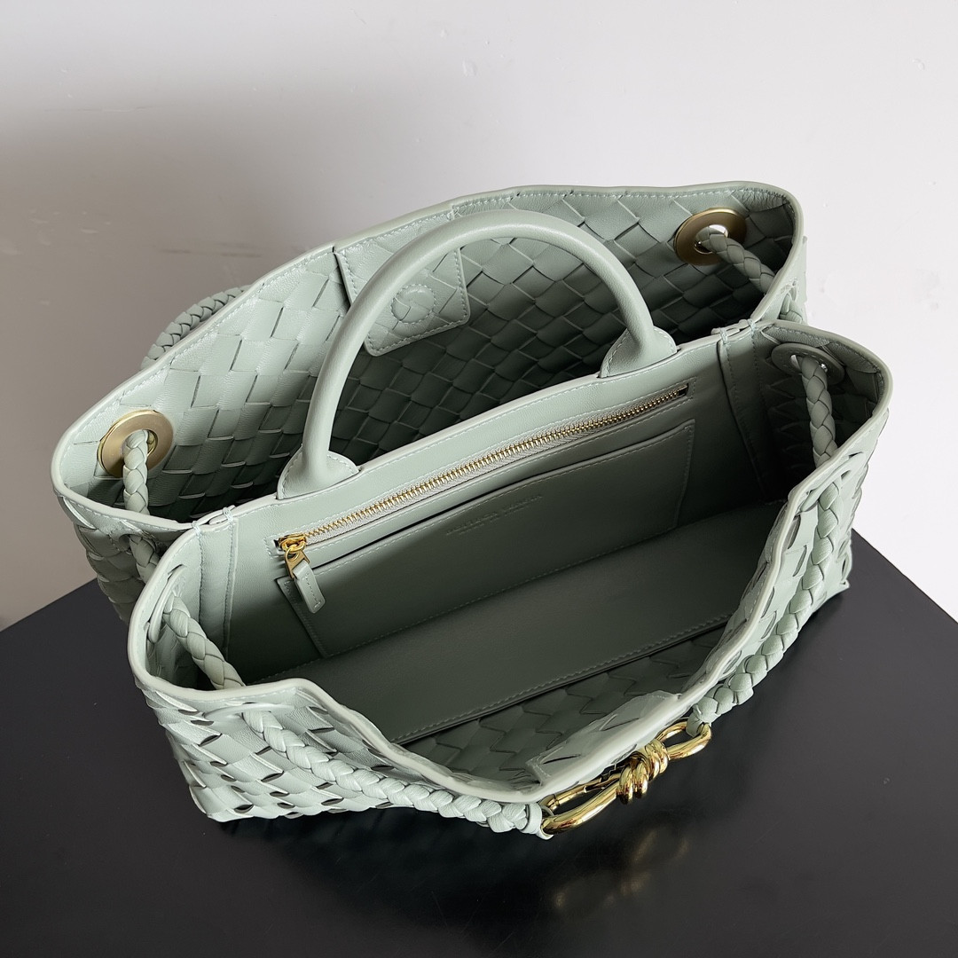B0tt*ga Ven*ta East-West Andiamo 29x10x18CM