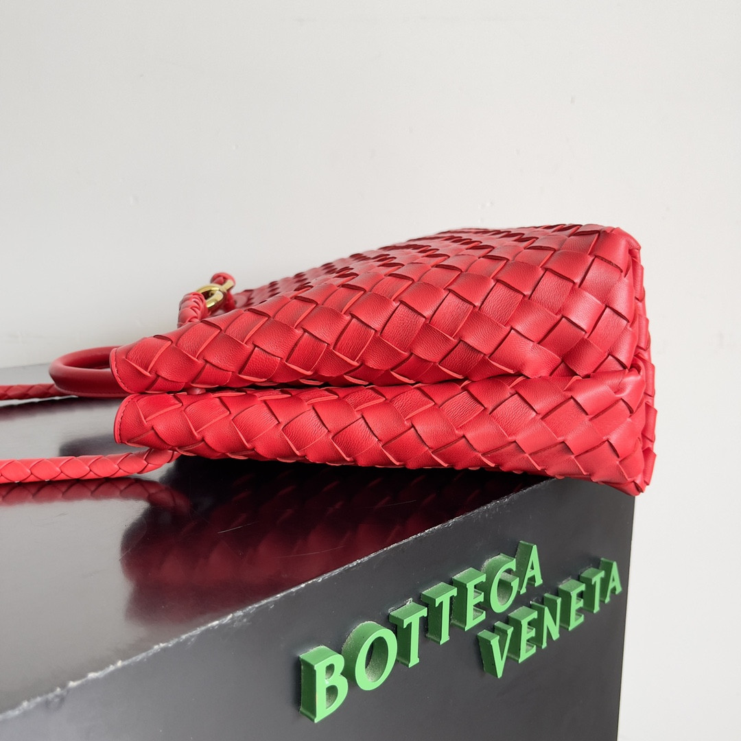 B0tt*ga Ven*ta Medium Andiamo 32x25x11CM