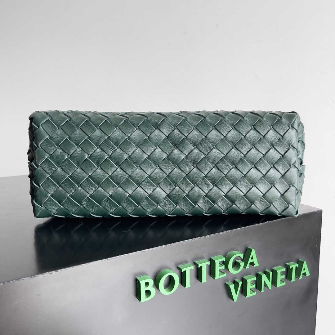 B0tt*ga Ven*ta Medium Andiamo 32x25x11CM