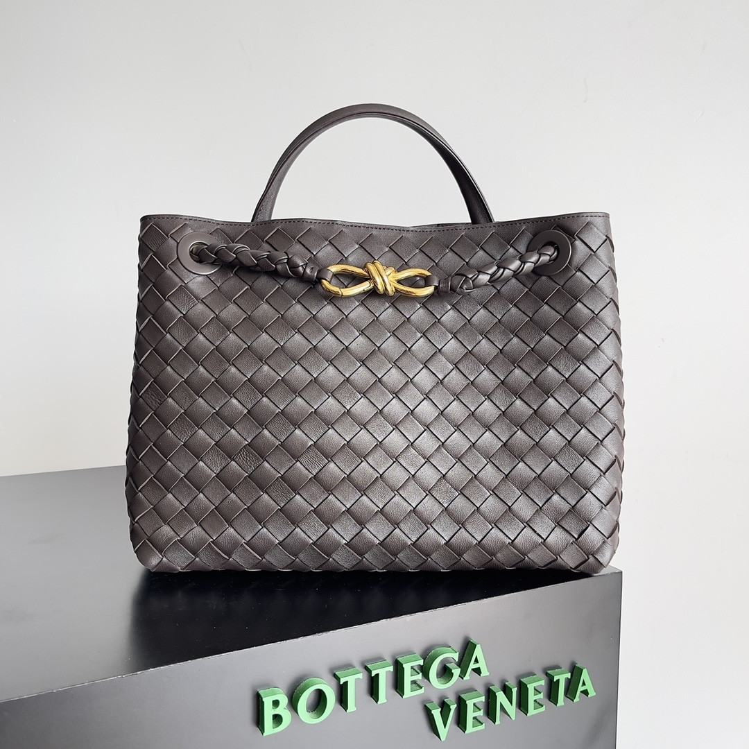 B0tt*ga Ven*ta Medium Andiamo 32x25x11CM