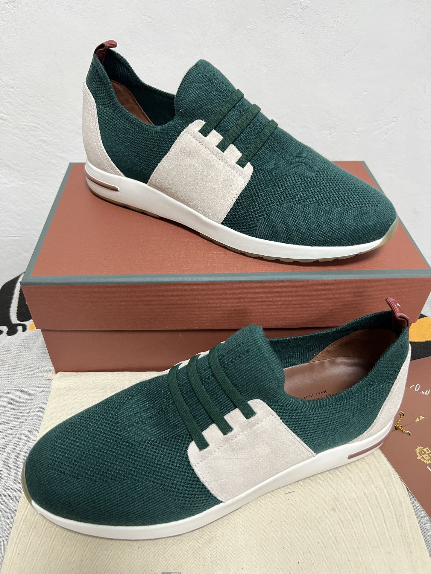UA L0r0 P1ana 360 LP Flexy Walk Sneaker