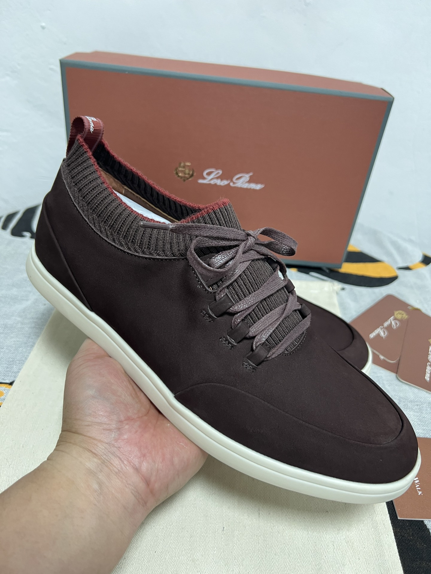UA L0r0 P1ana Soho Walk Sneaker