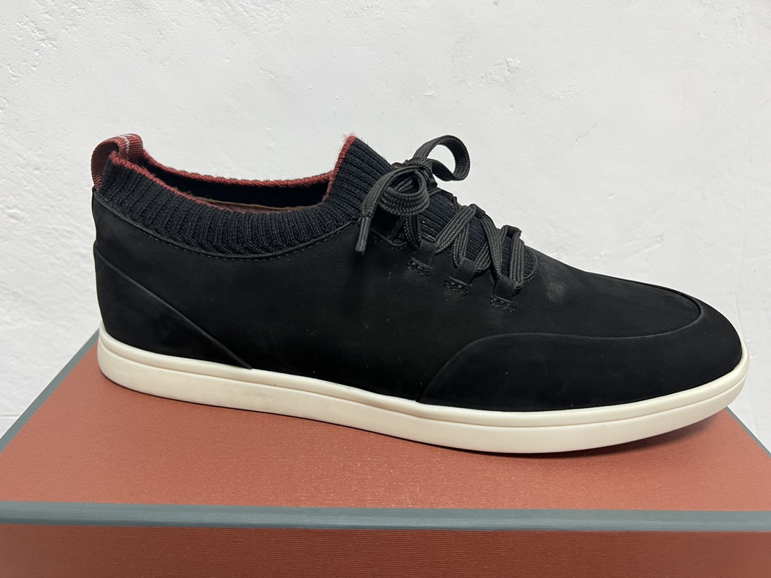 UA L0r0 P1ana Soho Walk Sneaker