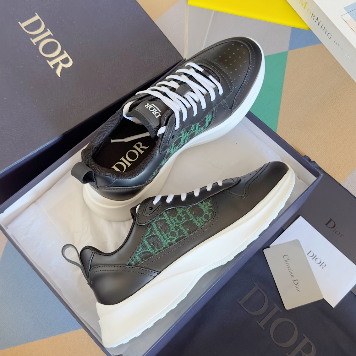 UA D10r B25 Runner Sneaker