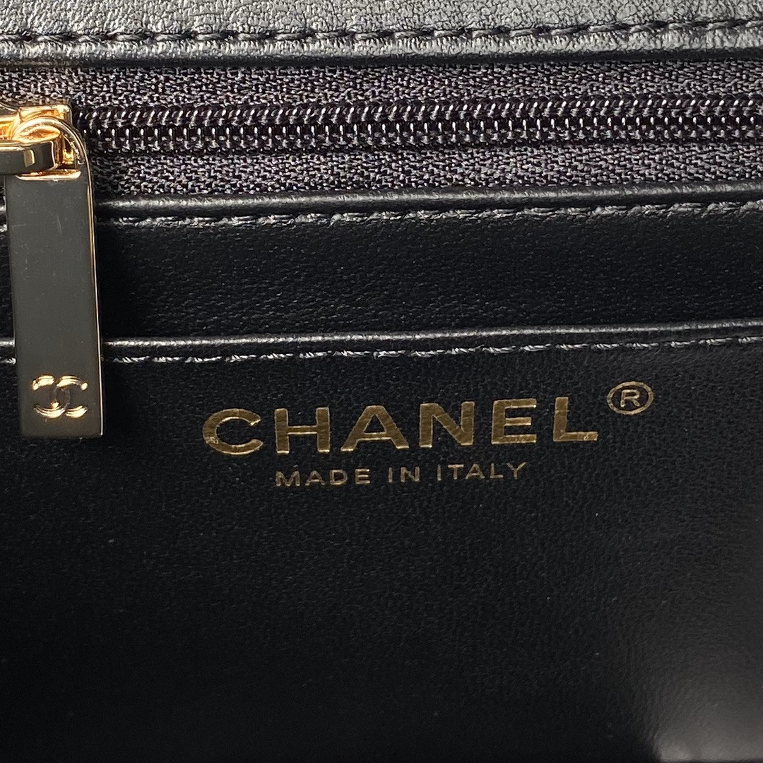 Ch**el 24A Mini Classic Handbag 12 × 20 × 6 cm