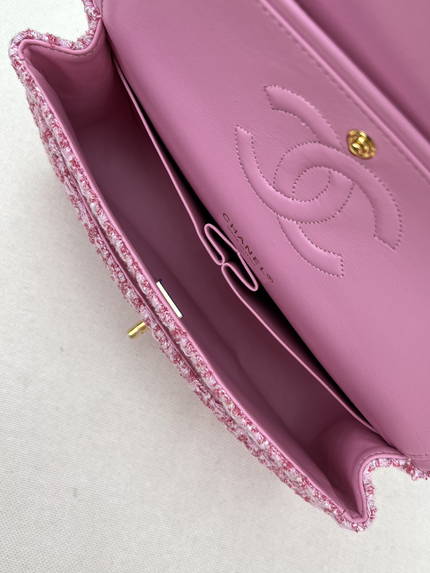 Ch**el Classic Flap Bag 25cm