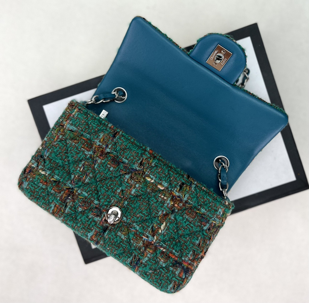 Ch**el Classic Flap Bag 20cm