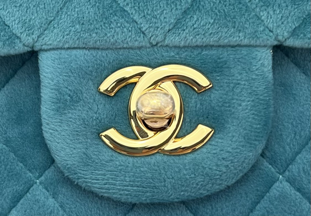 Ch**el Classic Flap Bag 25cm