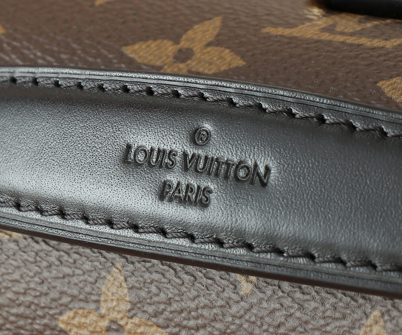 LV Pochette Métis Backpack M11941 20x17x7CM