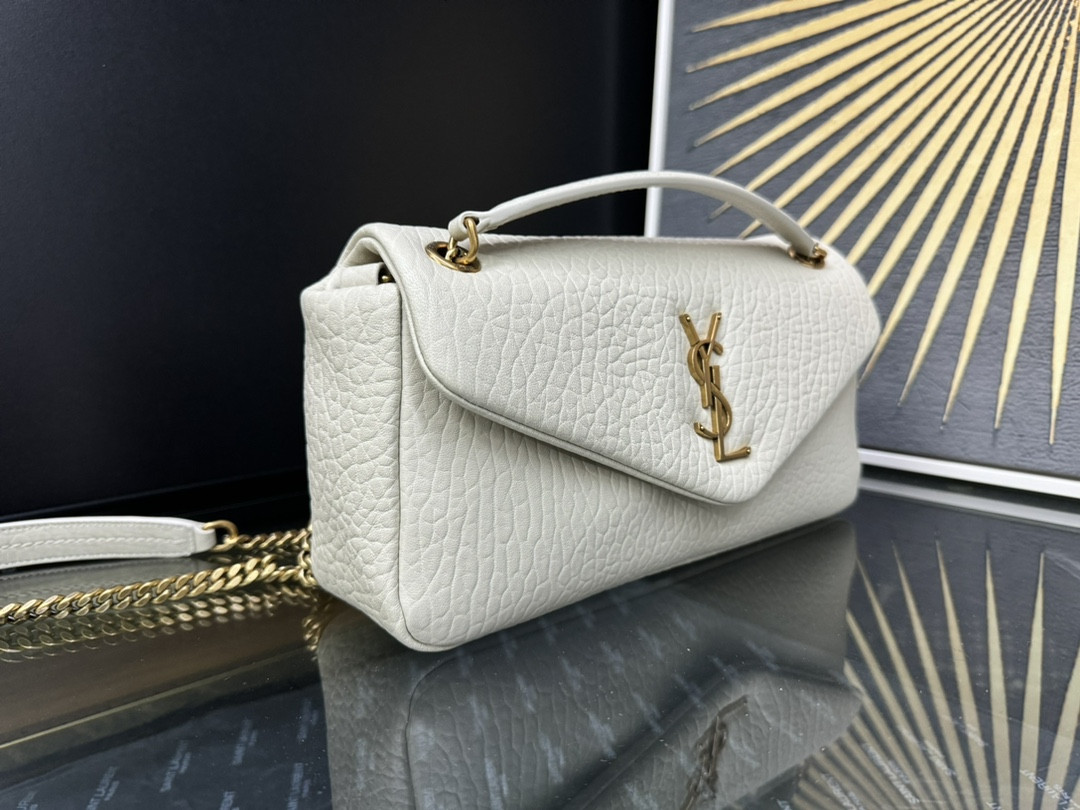 Y51 Calypso small in plunged lambskin 26x14x7cm