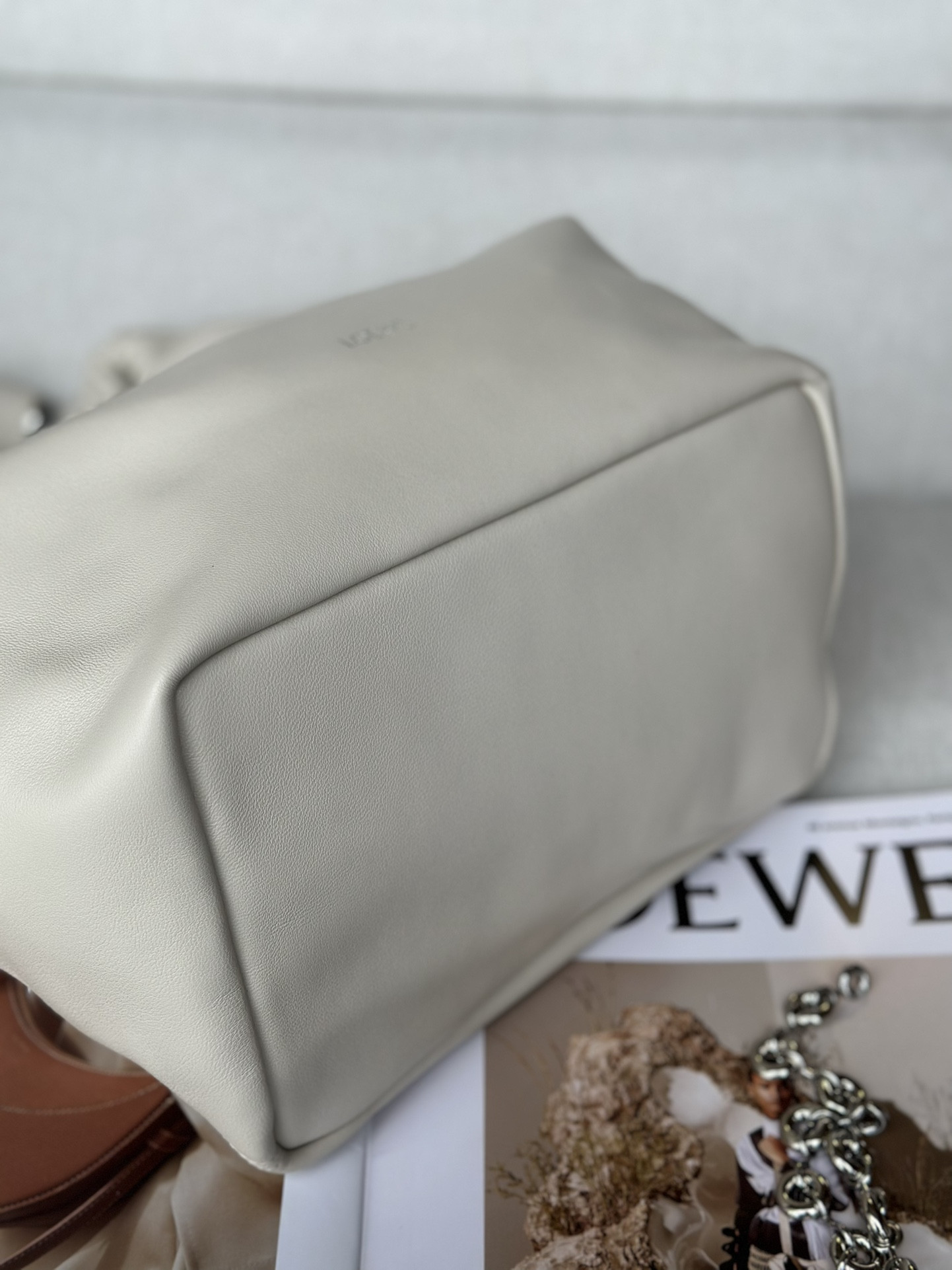 L0ew* Medium Squeeze bag in mellow nappa lambskin 34x33x13.5cm