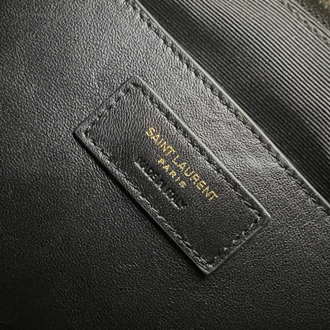 Y51 JAMIE 4.3 in suede 43x29x9cm