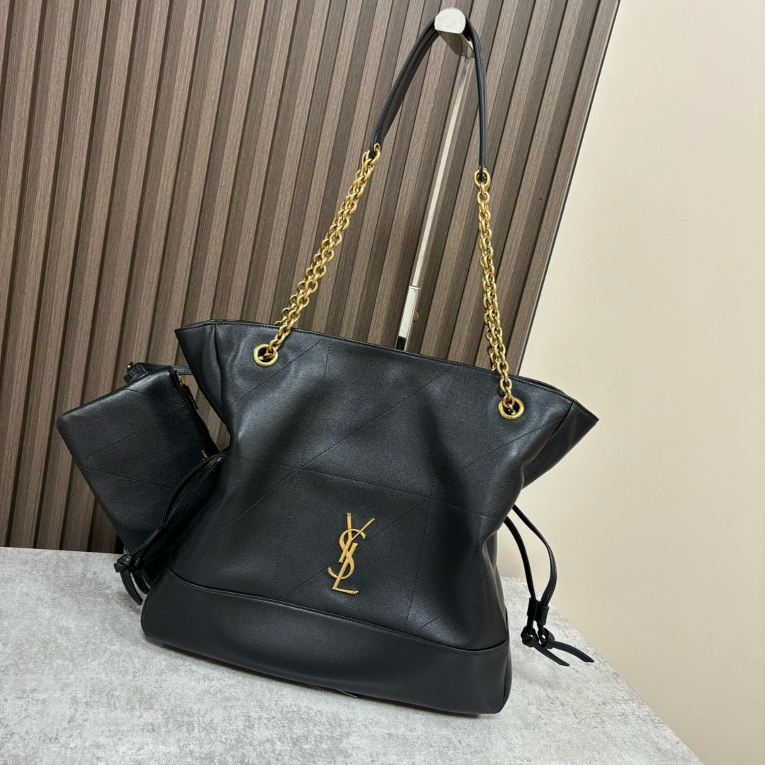 Y51 JAMIE 4.3 LARGE POCHON in lambskin 27x34x3cm