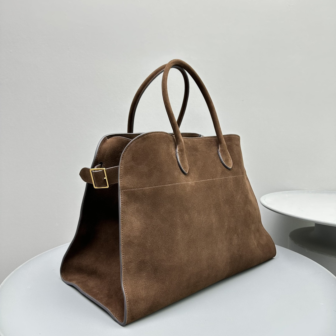 The R0w MARGAUX 17   43x24x30cm
