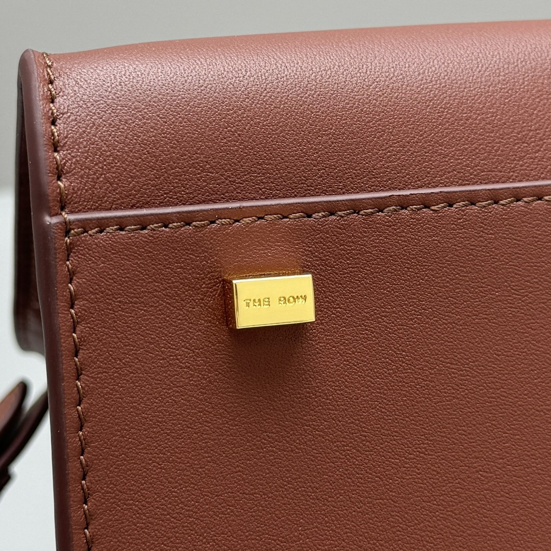 The R0w MARGAUX 10 26x17.5x21cm