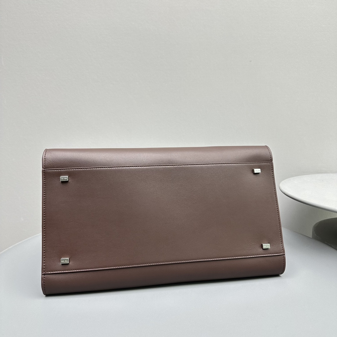 The R0w MARGAUX 15 38.5x16x30cm