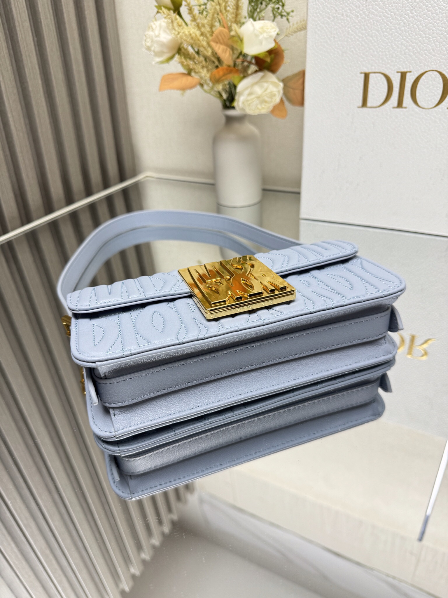 D10r Miss D10r flap bag 22 x 11 x 6 cm
